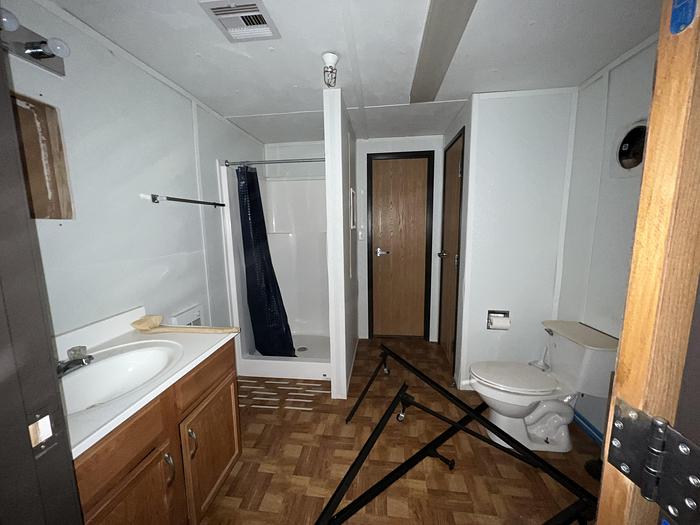 Used 2010 Ameritech Man Camp/ Rig House