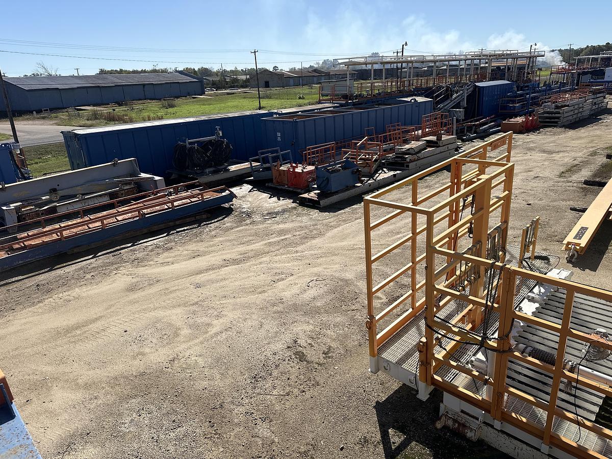 Used NOV IDEAL RIG 1500 HP WALKING DRILL RIG