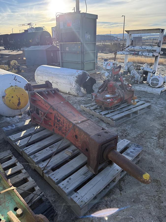 Used Hydraulic Hammer Attachment