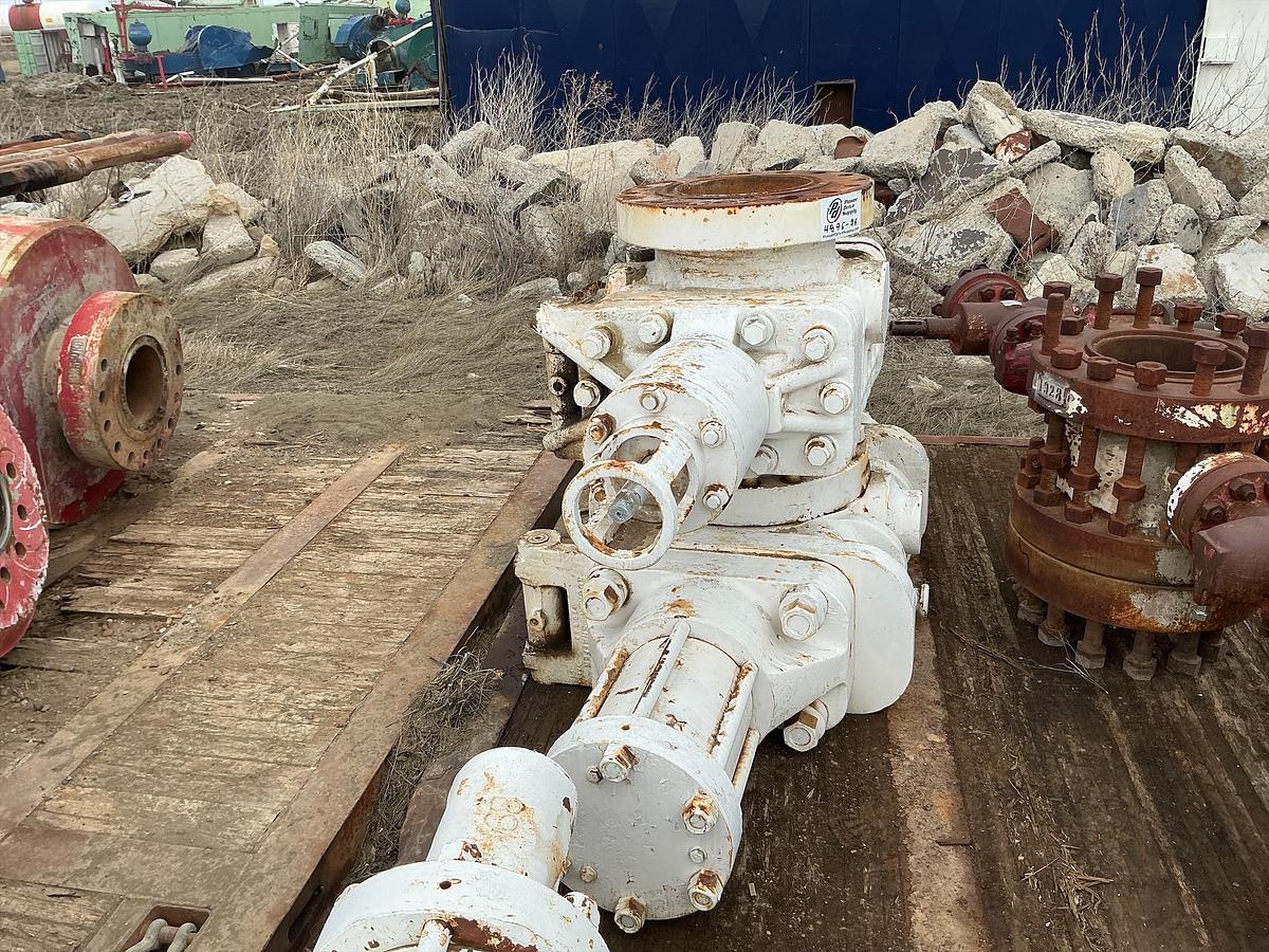 Used Shaffer (2) 5x11 Single Ram BOPs