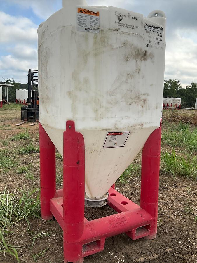 Used Snyder Flow Master Hopper