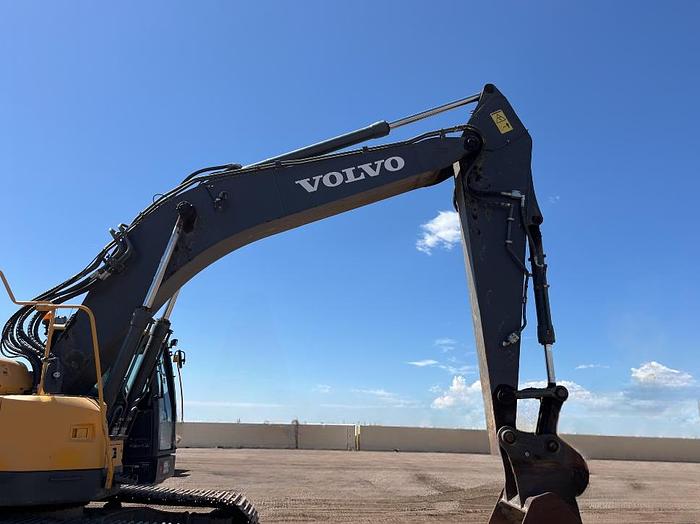 Used 2017 Volvo ECR305CL Tracked Excavator