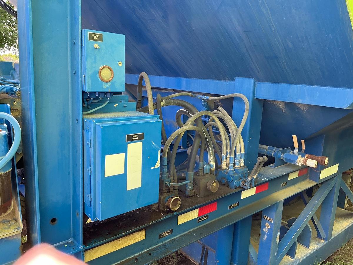 Used 2012 APPCO FS-40 T/A SAND HOG TRAILER