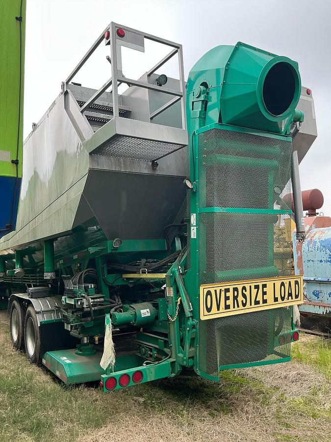 Used 2013 CHARLTON & HILL ESH-1701 T/A SAND HOGG TRAILER