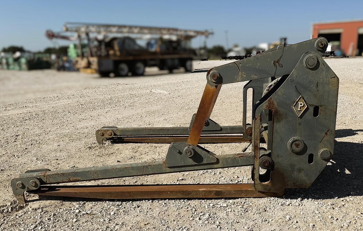 Used Pemberton Attachement Forks - Model JD644
