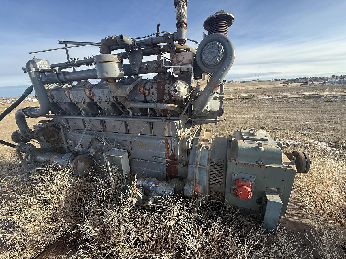 Used 2001 WAUKESHA F3524 GSI Diesel Engine