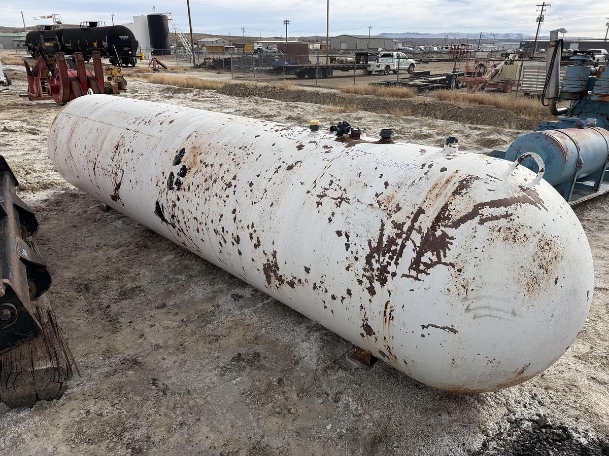 Used Eaton Metal Products 1000 Gallon Propane Tank