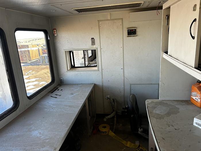 Used 2001 Peterbilt 330, Data Van/Office Truck