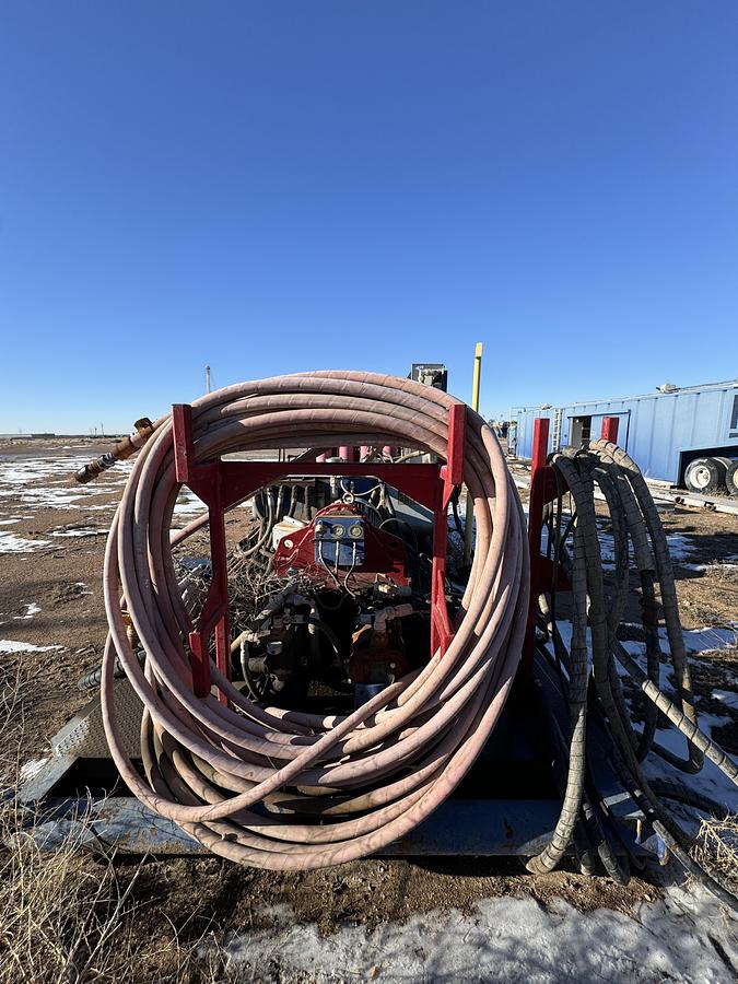 Used 4 STATION ACCUMULATOR CLOSING UNIT