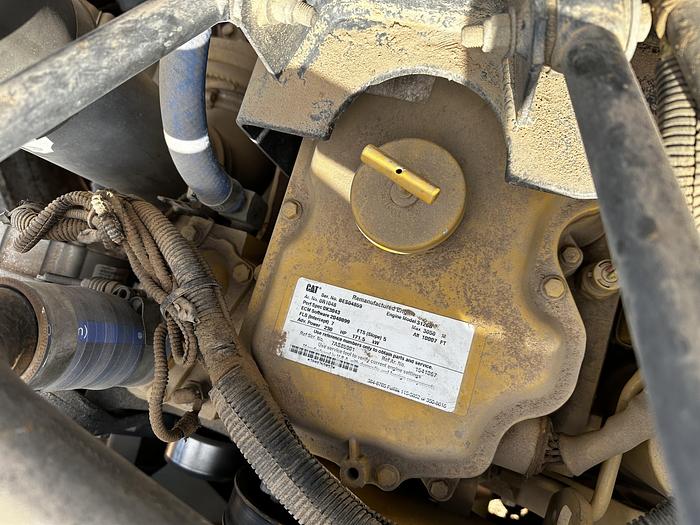 Used 1999 Peterbilt 330 Box/ Lube Truck