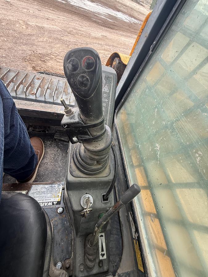 Used 2004 Mustang MTL 16 Skid Steer