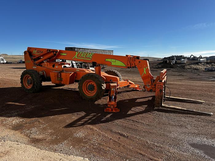 Used 2012 XTREME XR-1255 Reach Lift