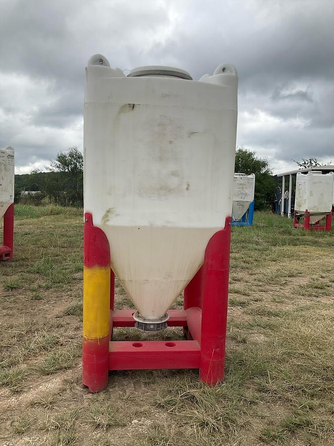 Used Snyder Flow Master Hopper