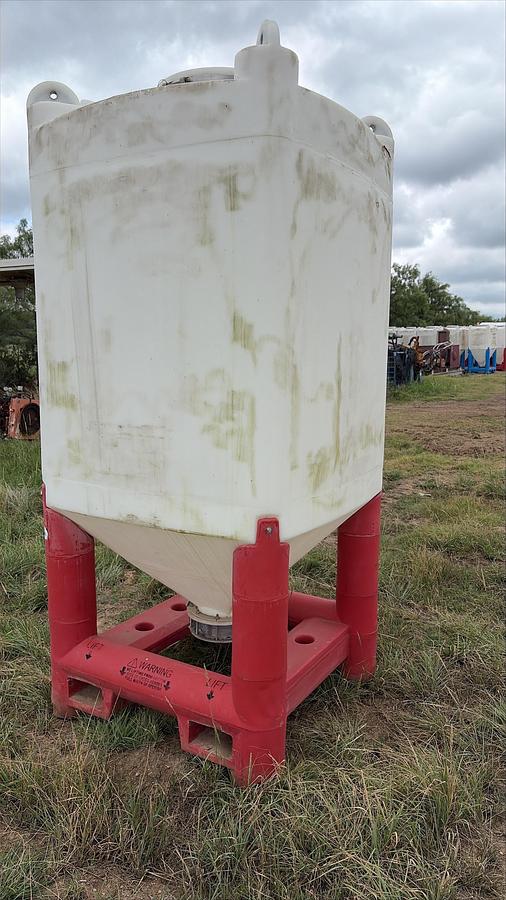 Used Snyder Flow Master Hopper