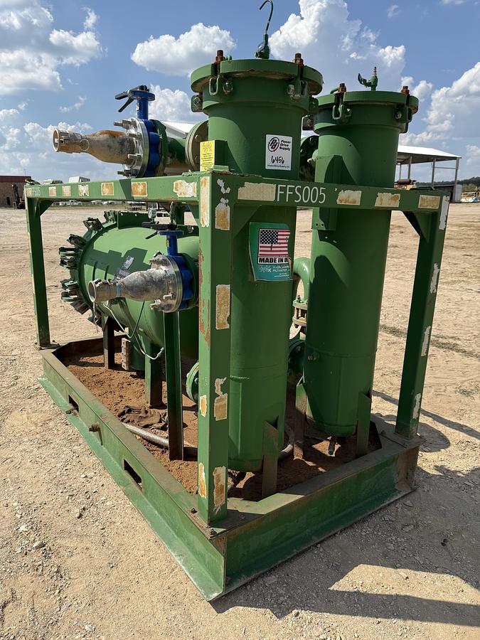 Used Facet HCS-738-236-FM Liquid Fuel Filter/Separator