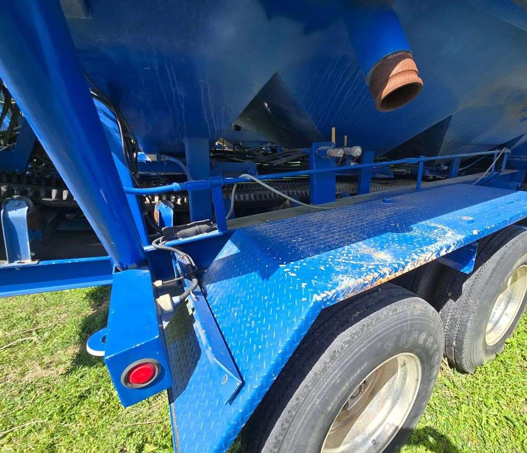 Used 2012 APPCO FS-40 T/A SAND HOG TRAILER