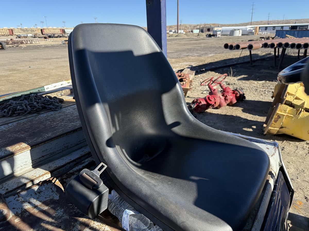 Used Komatsu 40 Hyster 8000lb Forklift