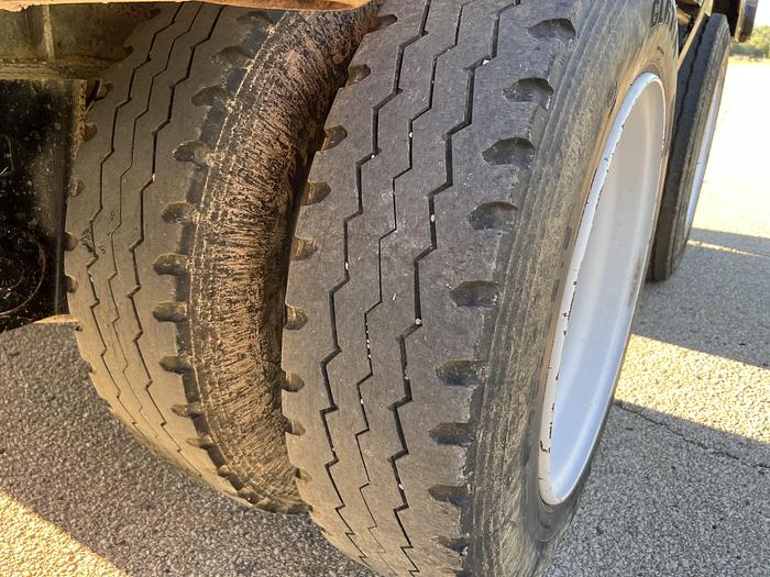 Used 2010 Dorsey 3 axle rolling tail trailer