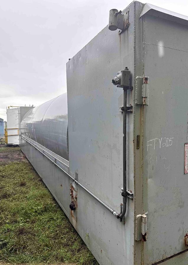 Used 12,000 Gallon Fuel Tank W/Pump Cabinet Each End