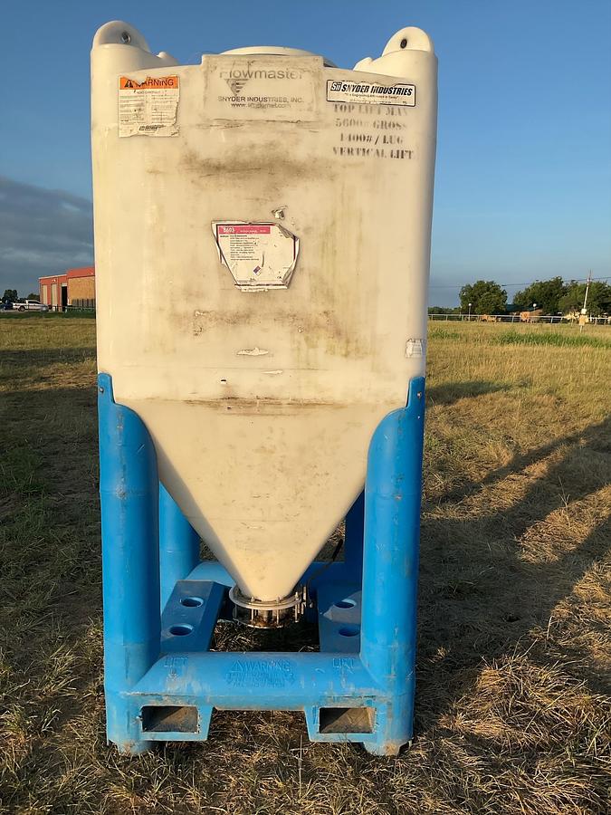 Used Snyder Flow Master Hopper