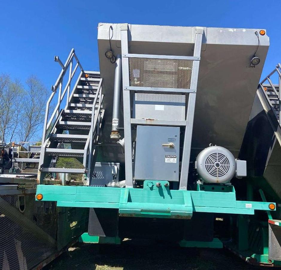 Used 2013 CHARLTON & HILL ESH-1701 T/A SAND HOGG TRAILER