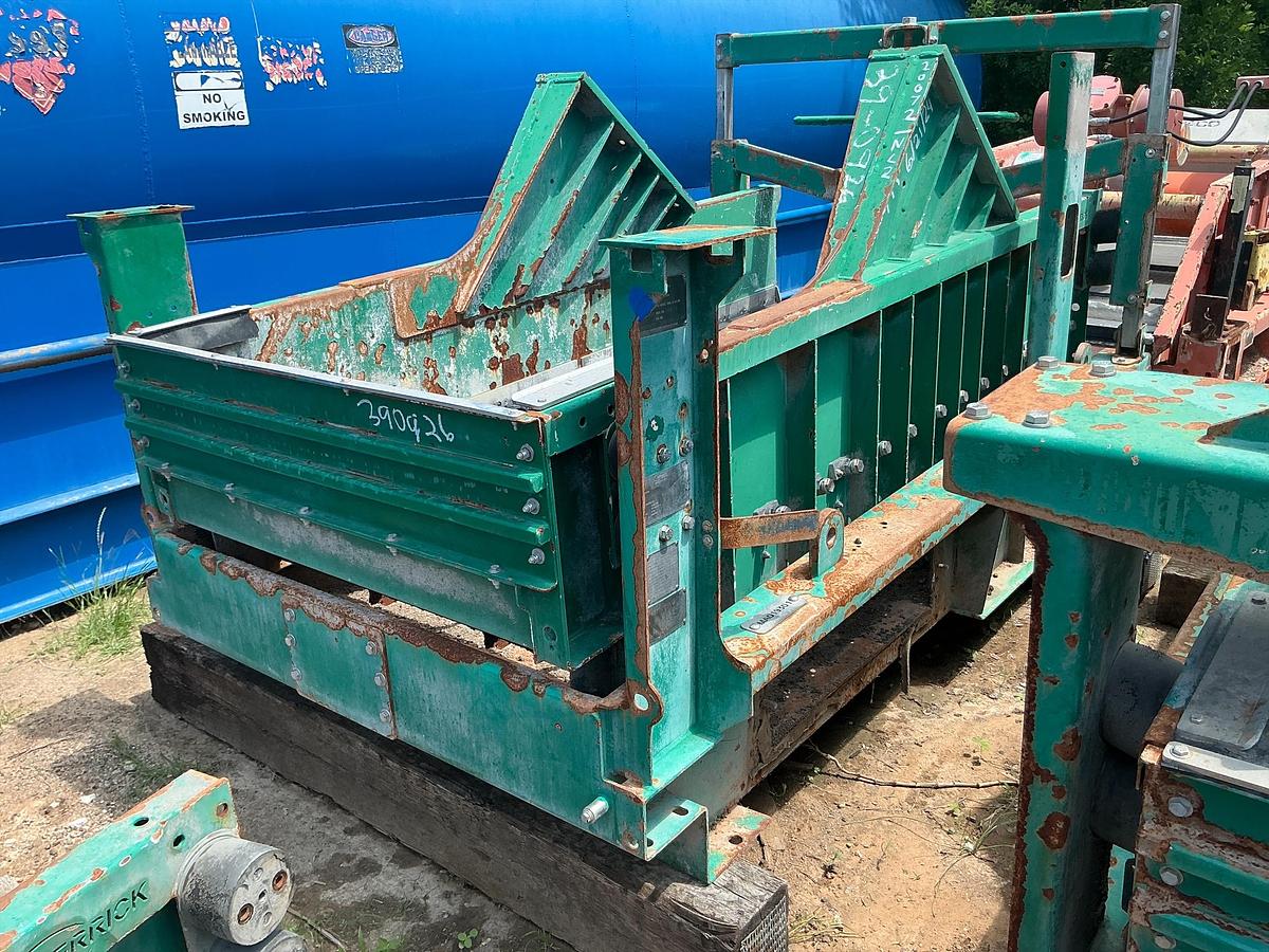 Used Derrick Shaker