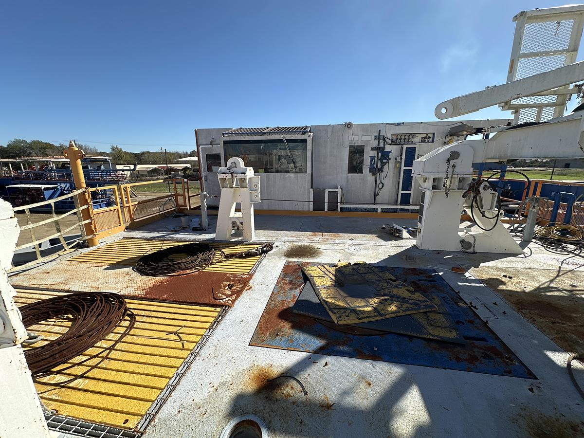 Used NOV IDEAL RIG 1500 HP WALKING DRILL RIG