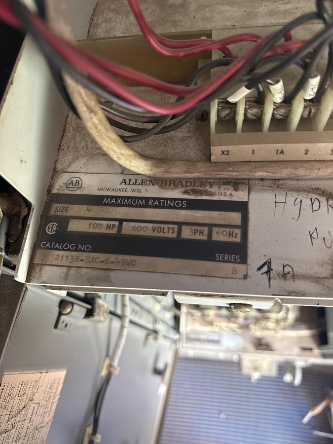 Used ALLEN BRADLEY 600 volts 60 HZ 100hp bucket breaker