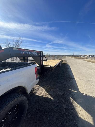Used 2018 Texas Pride Tandem Axle Gooseneck Flatbed