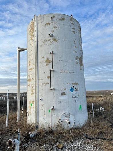 Used 210 BBL Fiberglass Tank