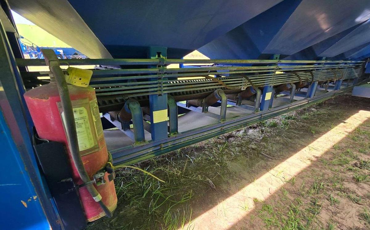 Used 2012 APPCO FS-40 T/A SAND HOG TRAILER