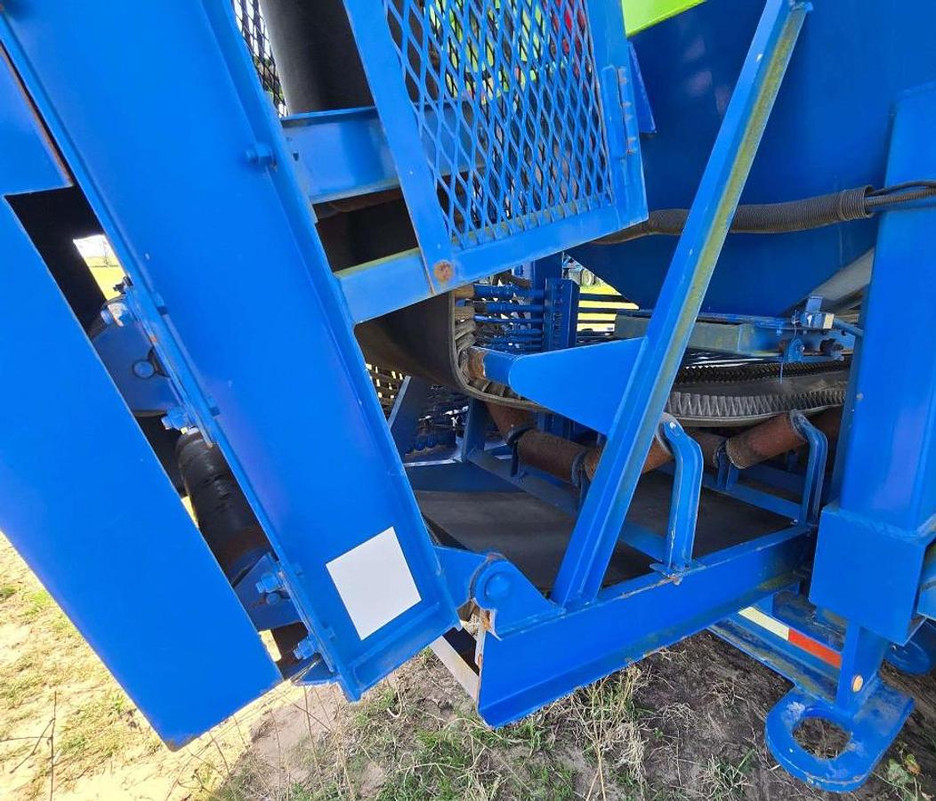 Used 2012 APPCO FS-40 T/A SAND HOG TRAILER