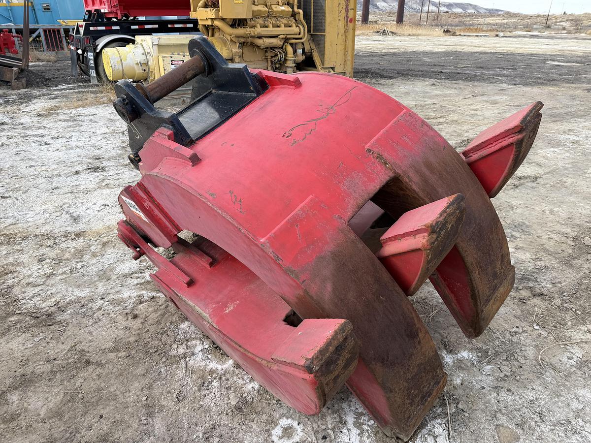 Used Scrap Claw Excavator Attachment