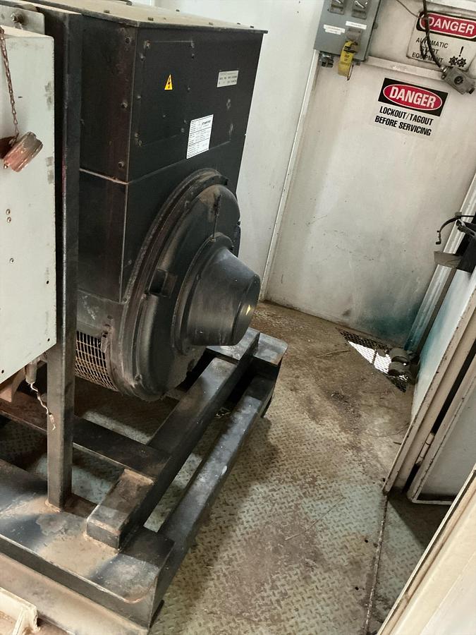 Used 2011 Cummins 500kw Diesel Generator