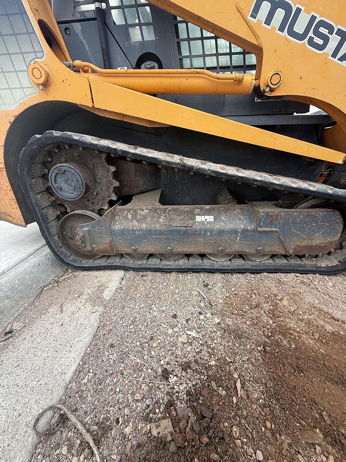 Used 2004 Mustang MTL 16 Skid Steer