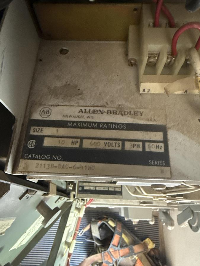 Used ALLEN BRADLEY 600 volts 60 HZ buckets