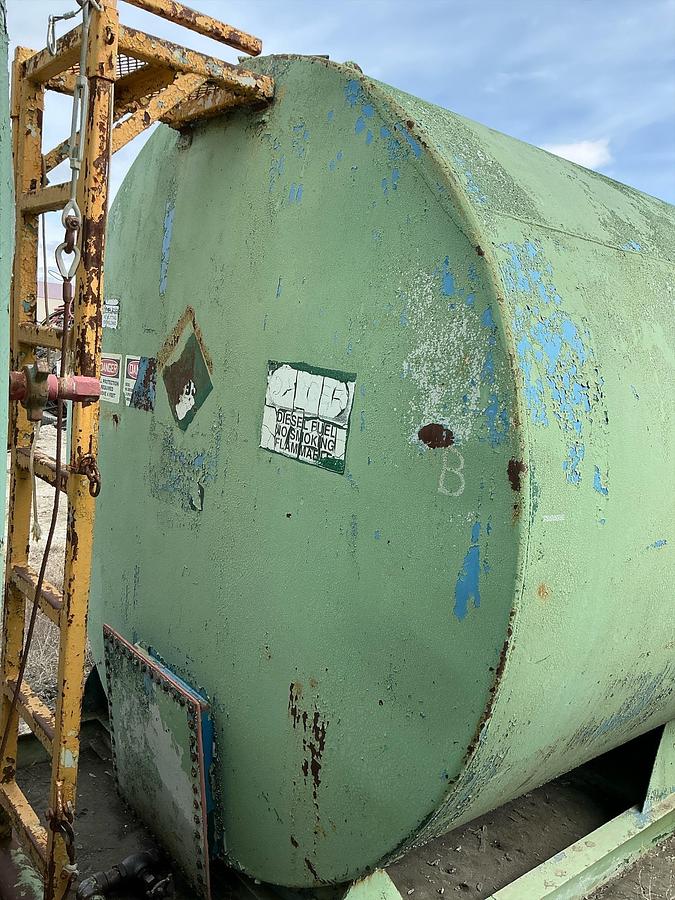Used 10,000 Gallon Diesel Fuel Welded Steel Tank