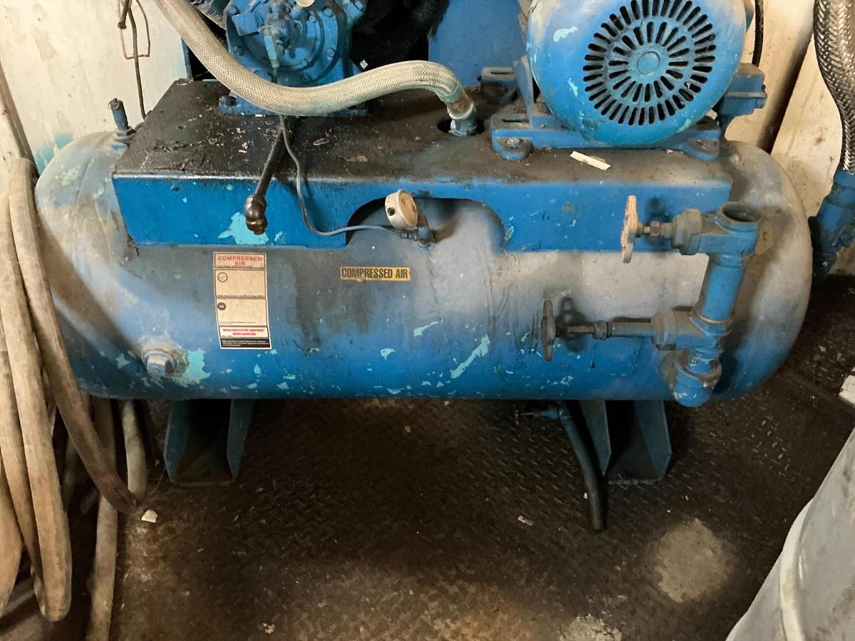 Used Cat Generator, Skid, (With Air Compressors)
