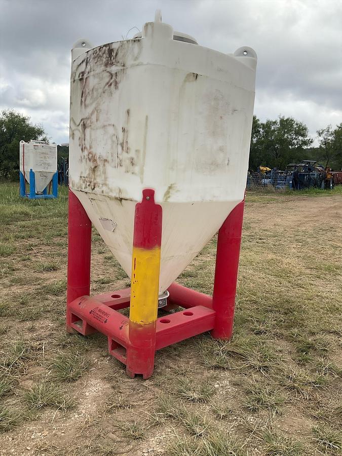 Used Snyder Flow Master Hopper
