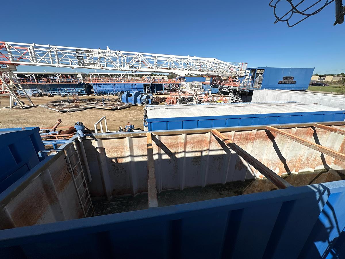 Refurbished NOV IDEAL RIG 1500 HP WALKING DRILL RIG