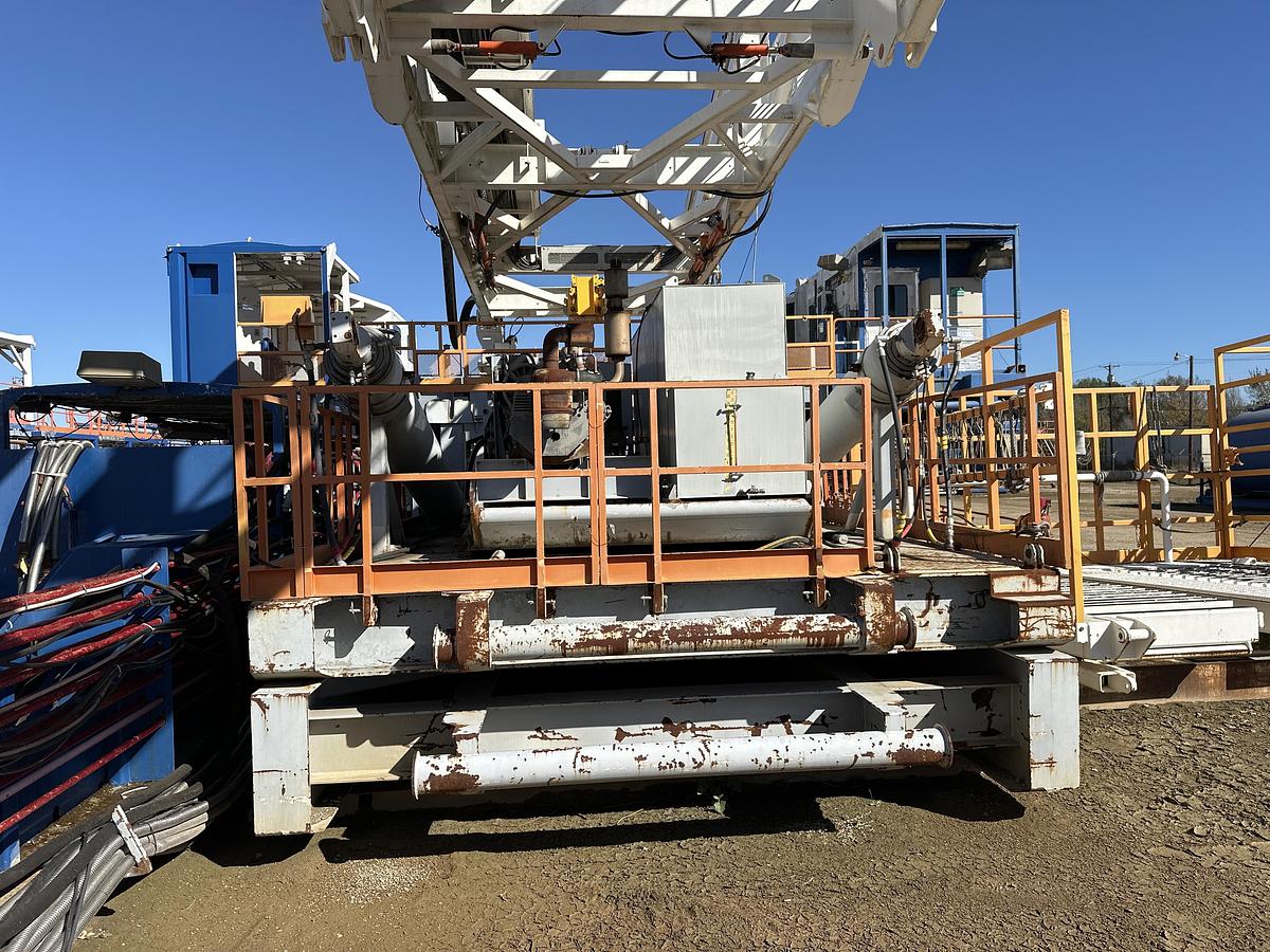 Used NOV IDEAL RIG 1500 HP WALKING DRILL RIG