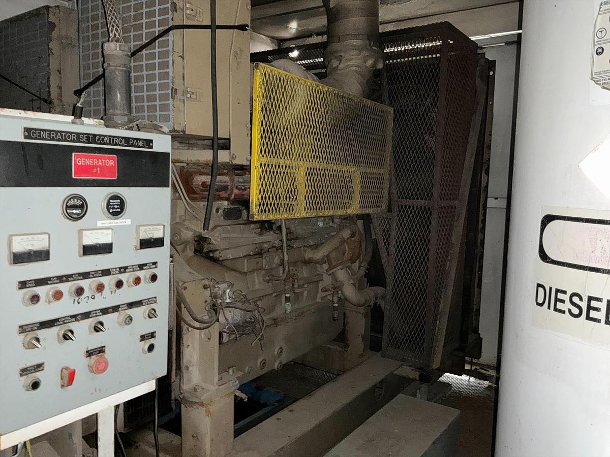 Used 2005 Cummins 500kw Diesel Generator 