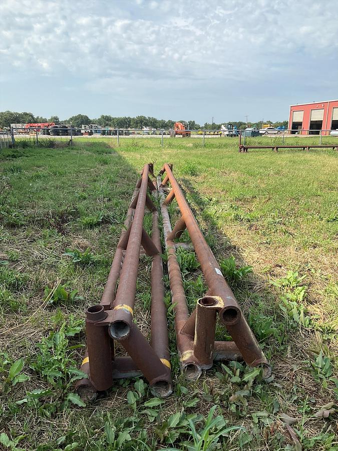 Used Pipe Racks – Set of 2
