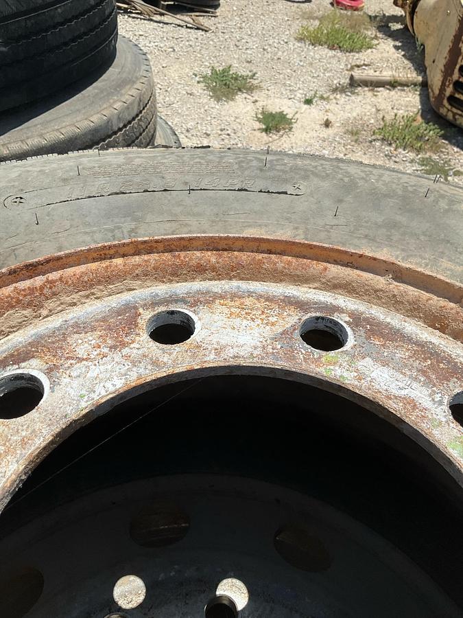 Used Firestone F5562 