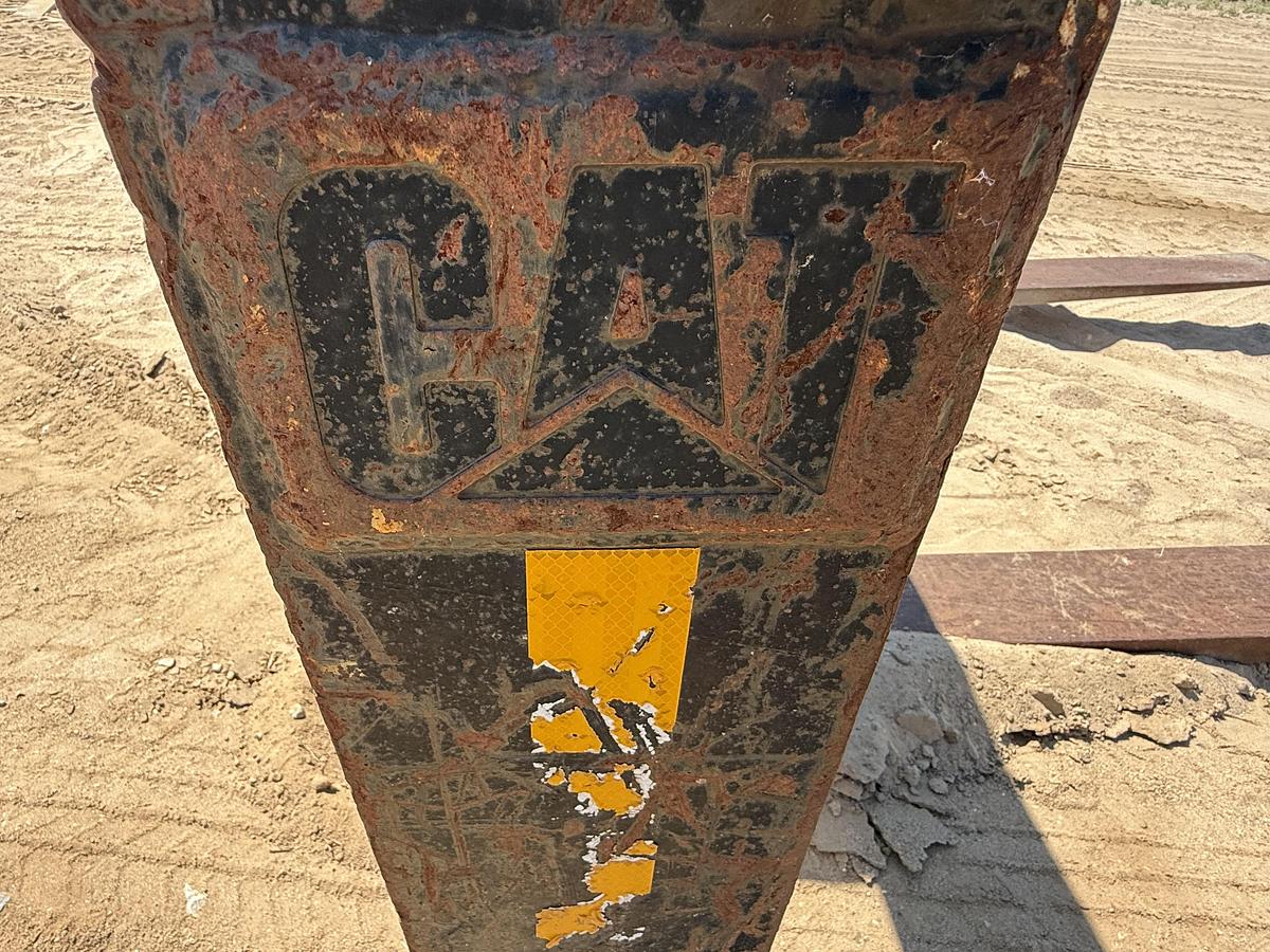 Used 125-2600: Forks for 938H Wheel Loader