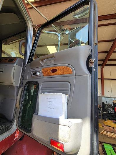 Used 2006 Peterbilt ISX 378