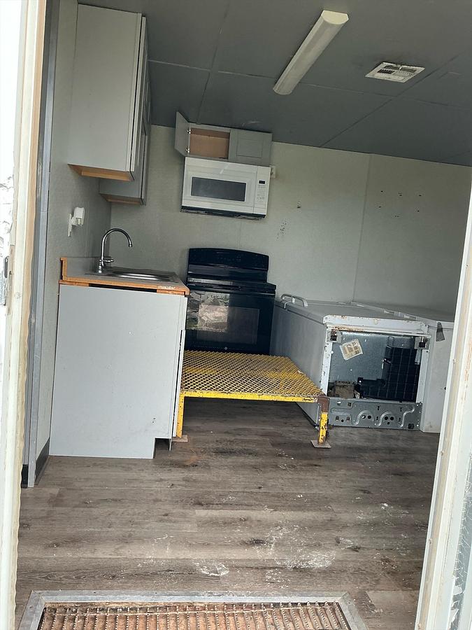 Used 3 Bdrm 2 Bth Man Camp
