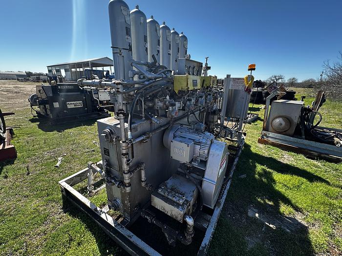 Used Accumulator Six station closing unit