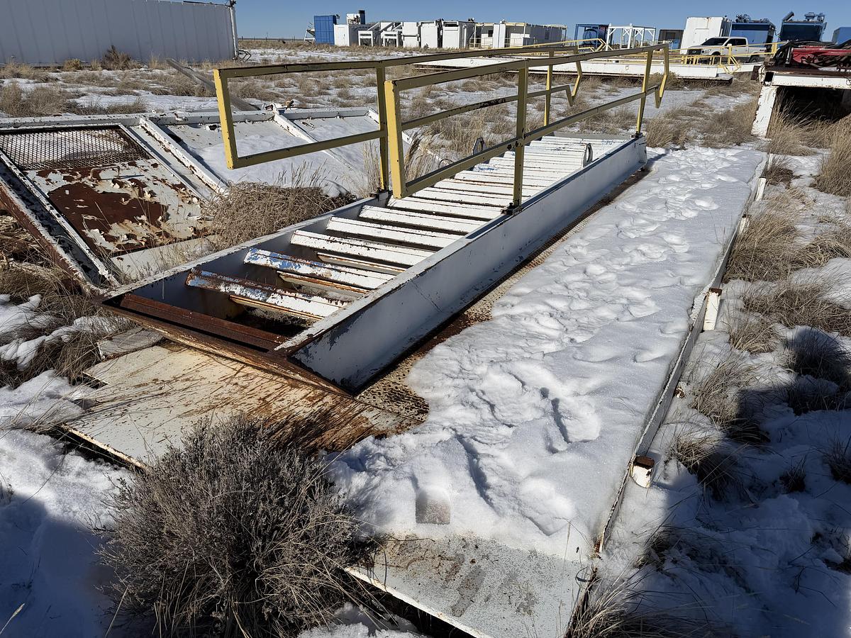 Used Skid, Stairs, Table, Rig #323 