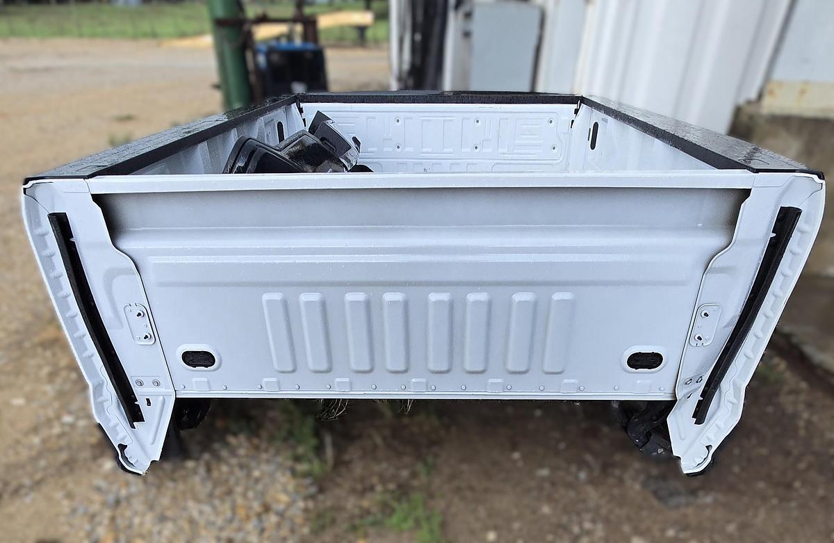 Used Ford Truck 8' Bed